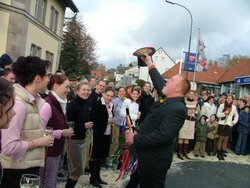 König kürt Königin